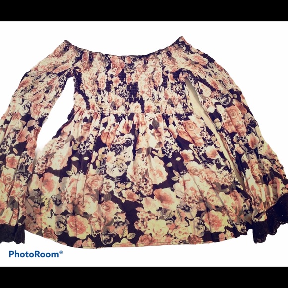 Clover+scout Off shoulder blouse size M - Picture 1 of 6